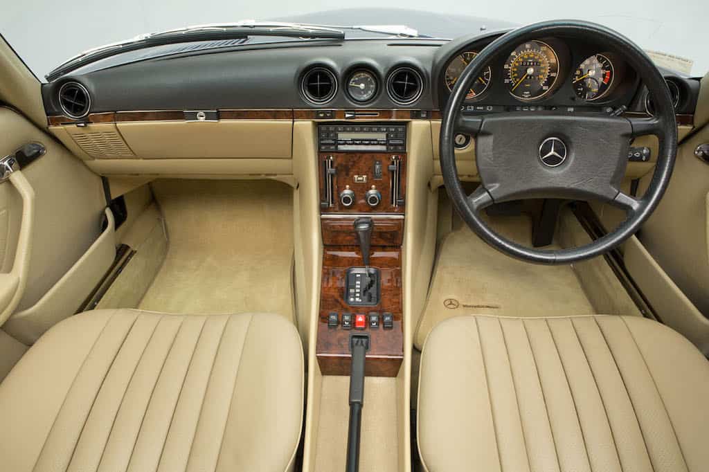 R107 Sl Wooden Dashboard And Console