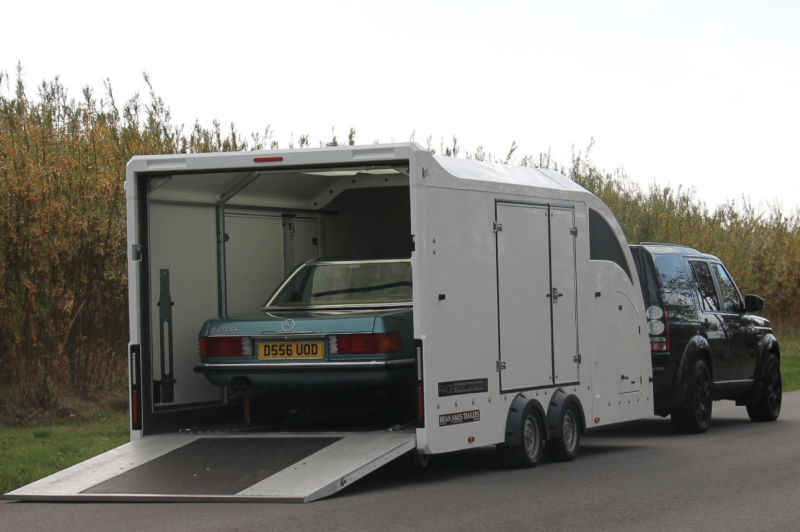 W113 servicing, classic Mercedes service, W113 Services 