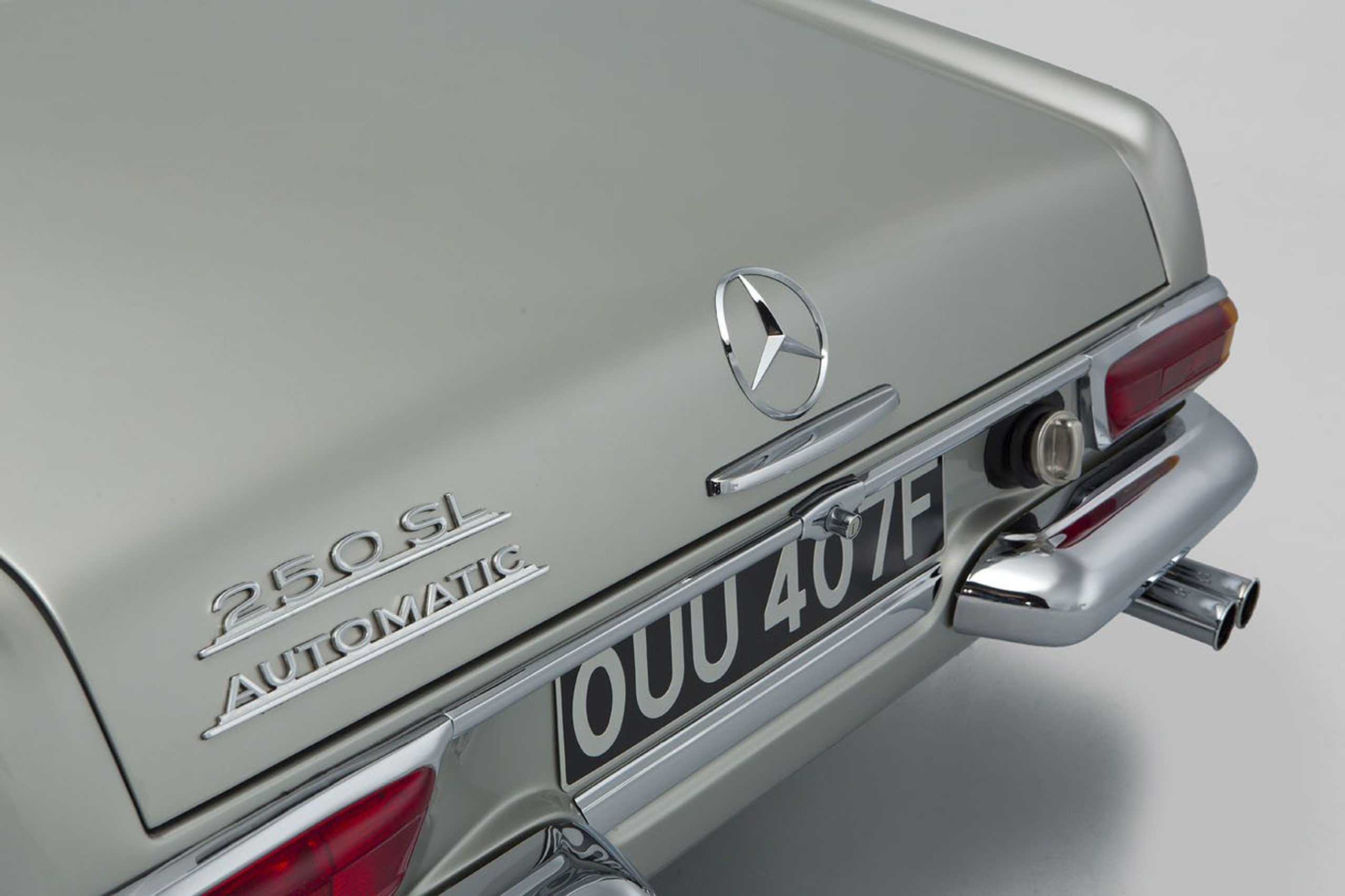 A very special 250SL Restoration in Photos.