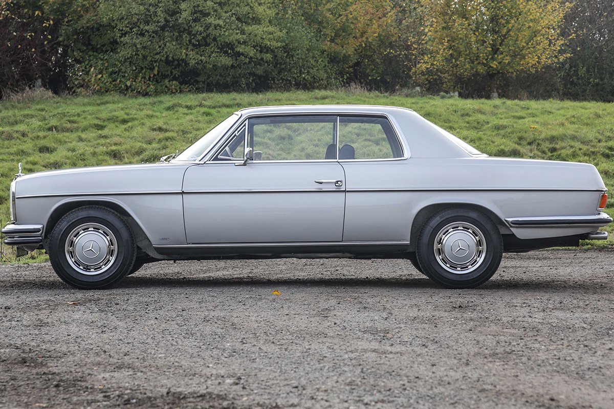 Side profile of the Mercedes 280CE Classic Car