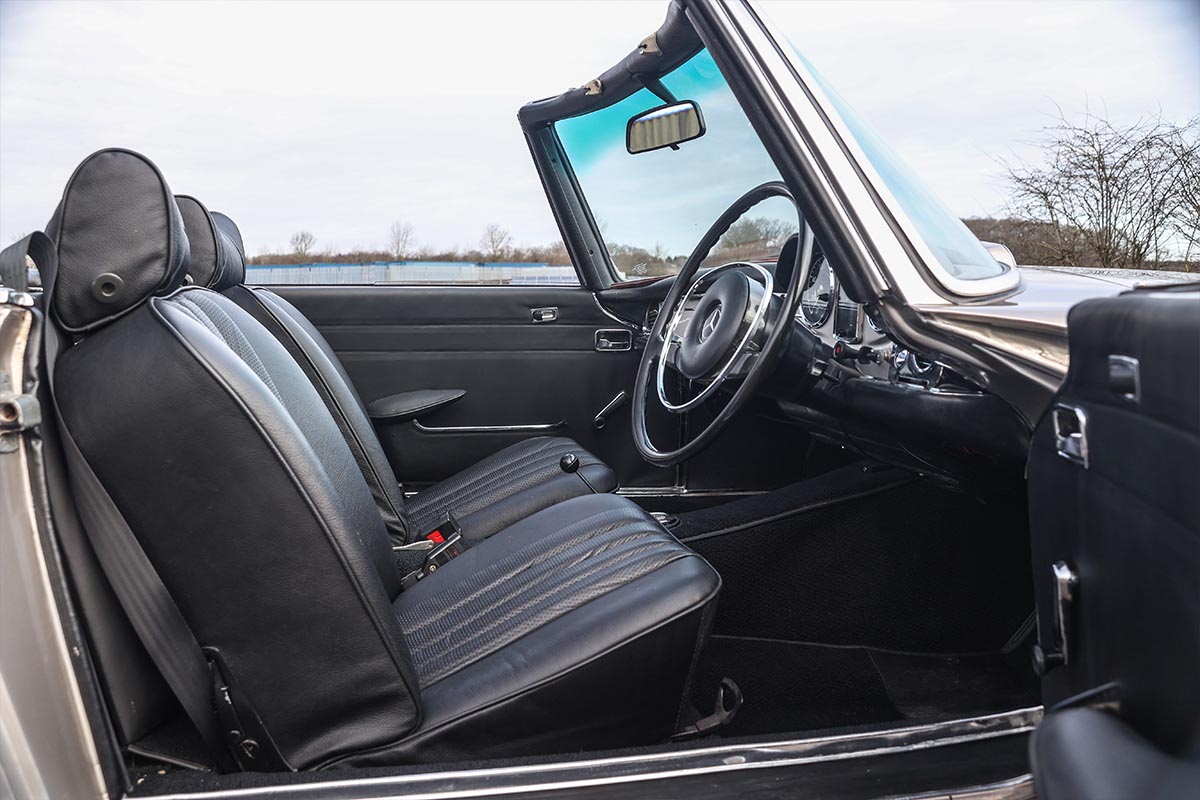 280 SL Driver's Side Interior Shot