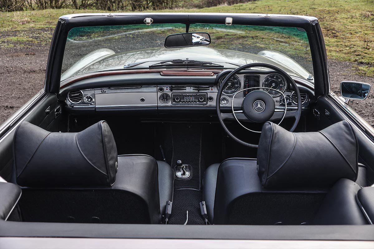 Mercedes W113 Restoration interior perspective