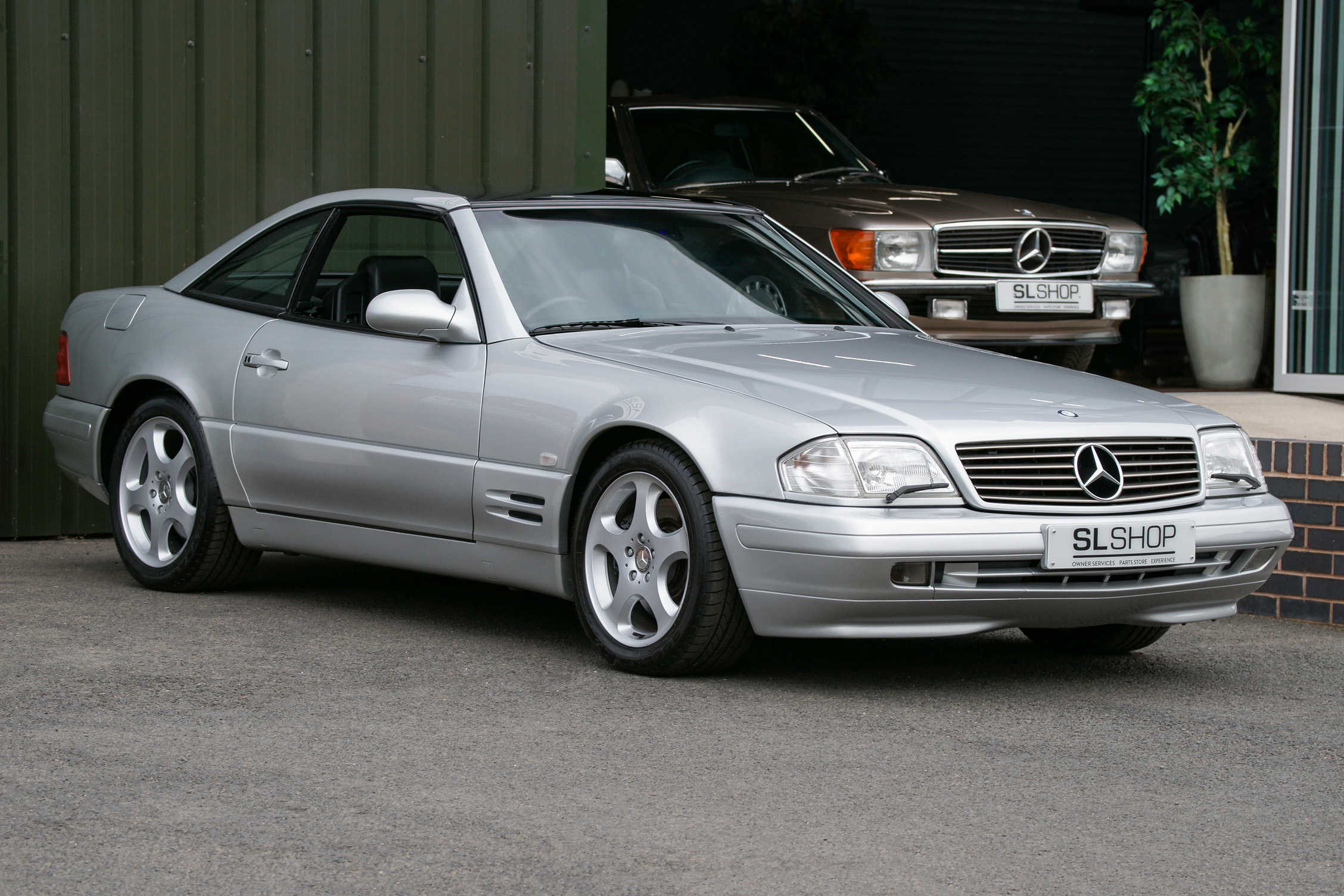 Silver SR129 SL with Hard Top at SLSHOP