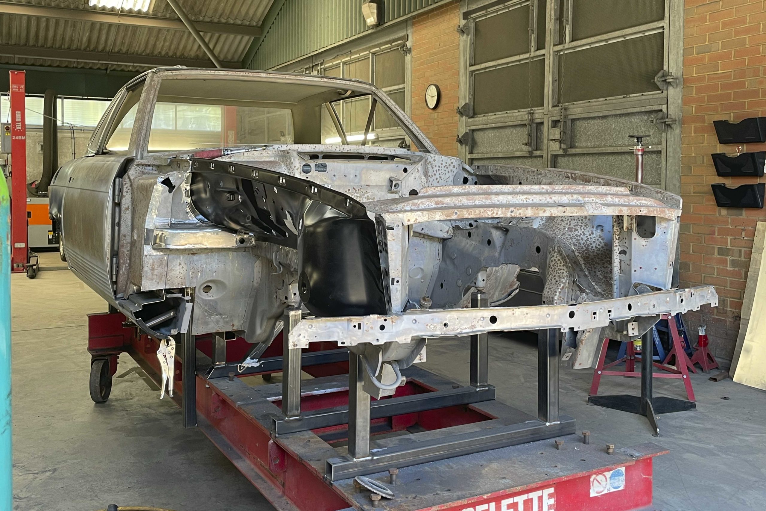 Mercedes R107 Restoration