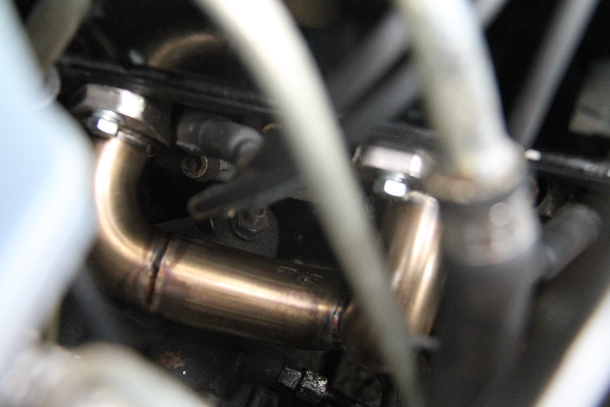 Mercedes SL exhaust manifold
