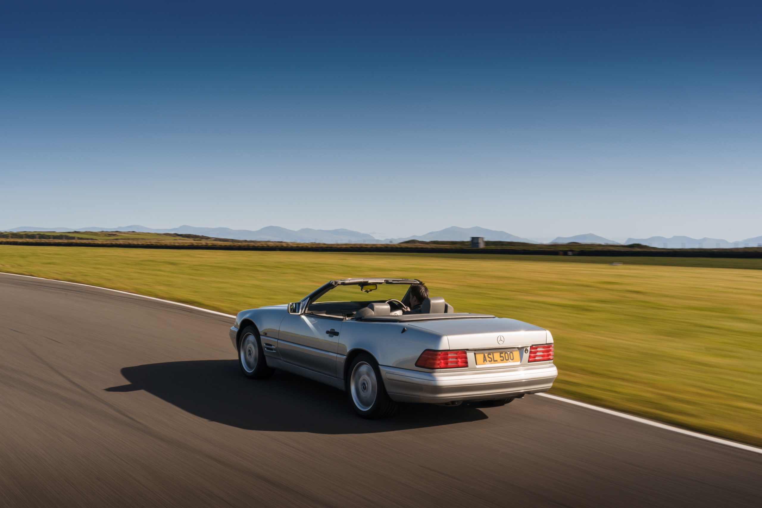 SL500 with the first 5-speed electronic transmission.