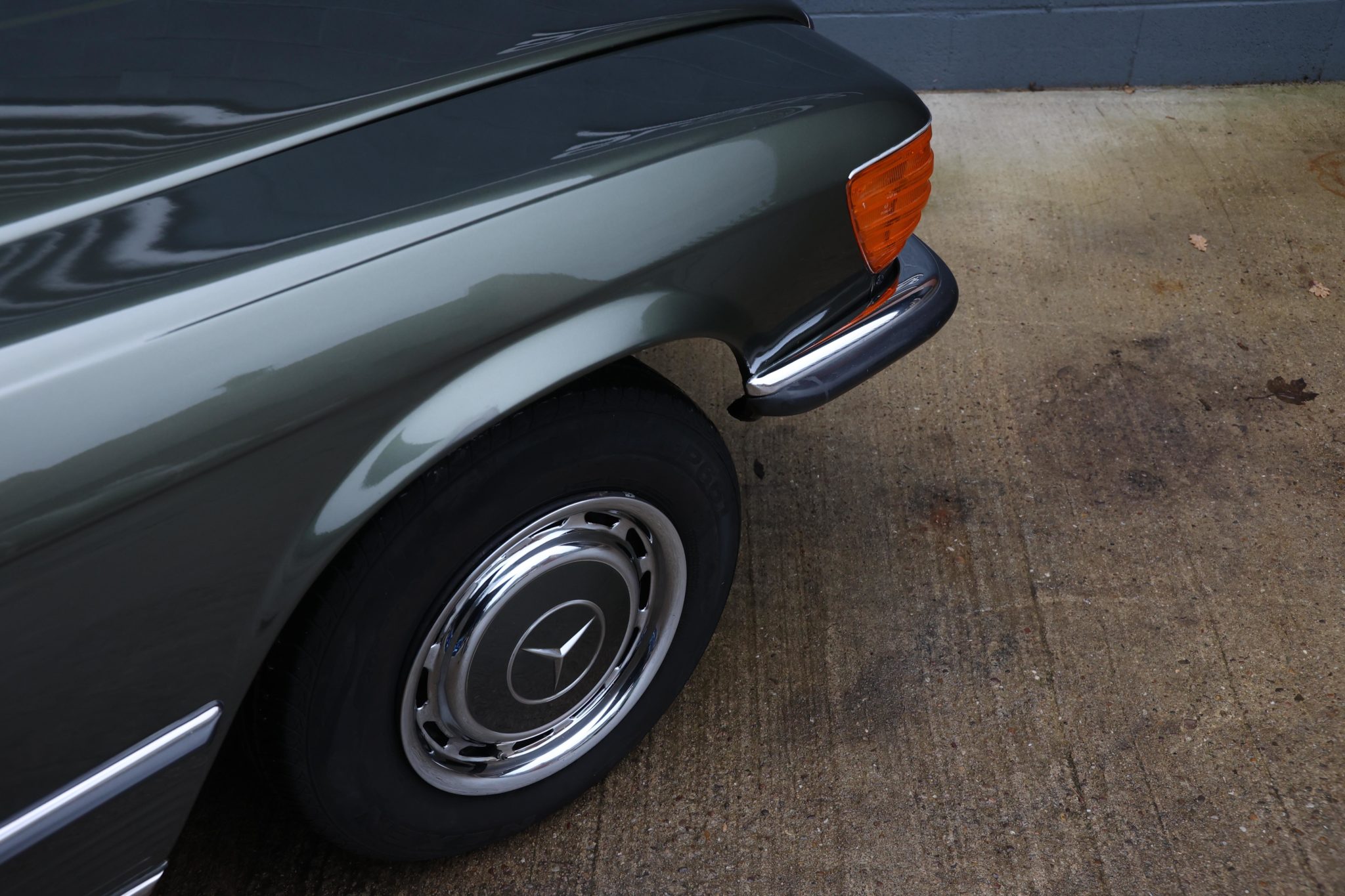 1972 Mercedes Benz (R107) 350SL British Racing Green with Brown Leather ...