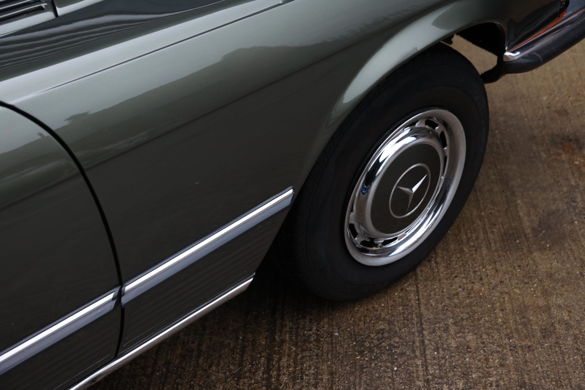 1972 Mercedes Benz (R107) 350SL British Racing Green with Brown Leather ...