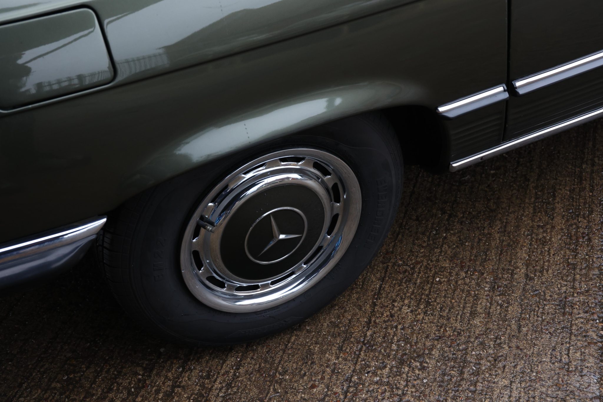1972 Mercedes Benz (R107) 350SL British Racing Green with Brown Leather ...