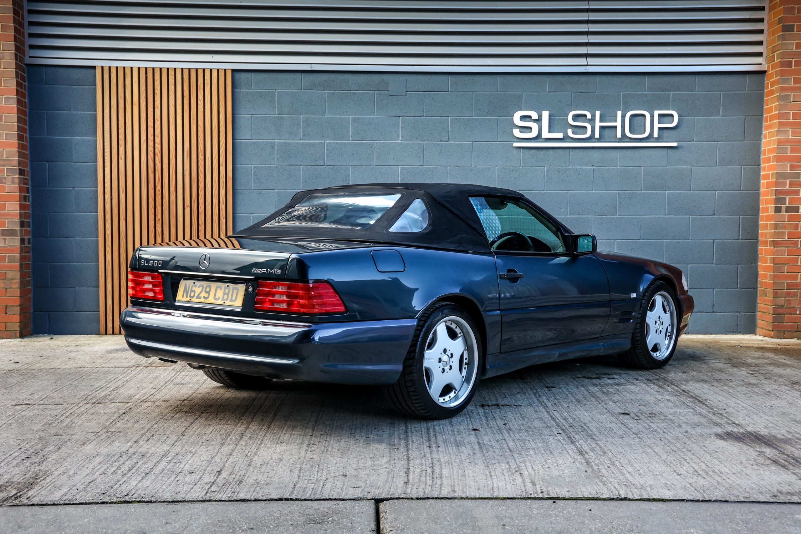 1996 Mercedes Benz R129 SL500 Green Black Metallic (189) with