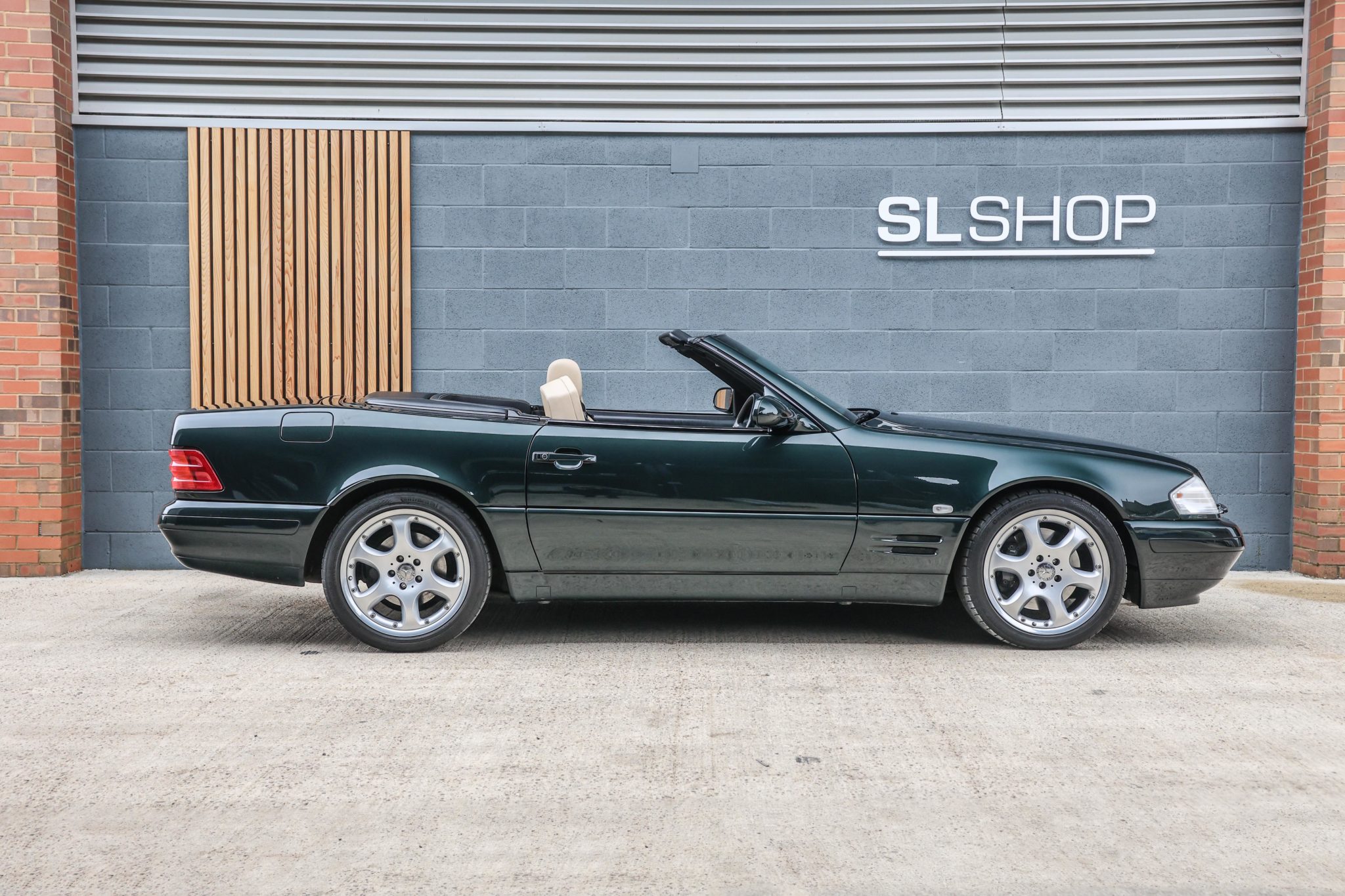 Java Leather Mercedes 2001 Mercedes Benz R129 SL320 Designo Edition Allanite Green (008) with ...