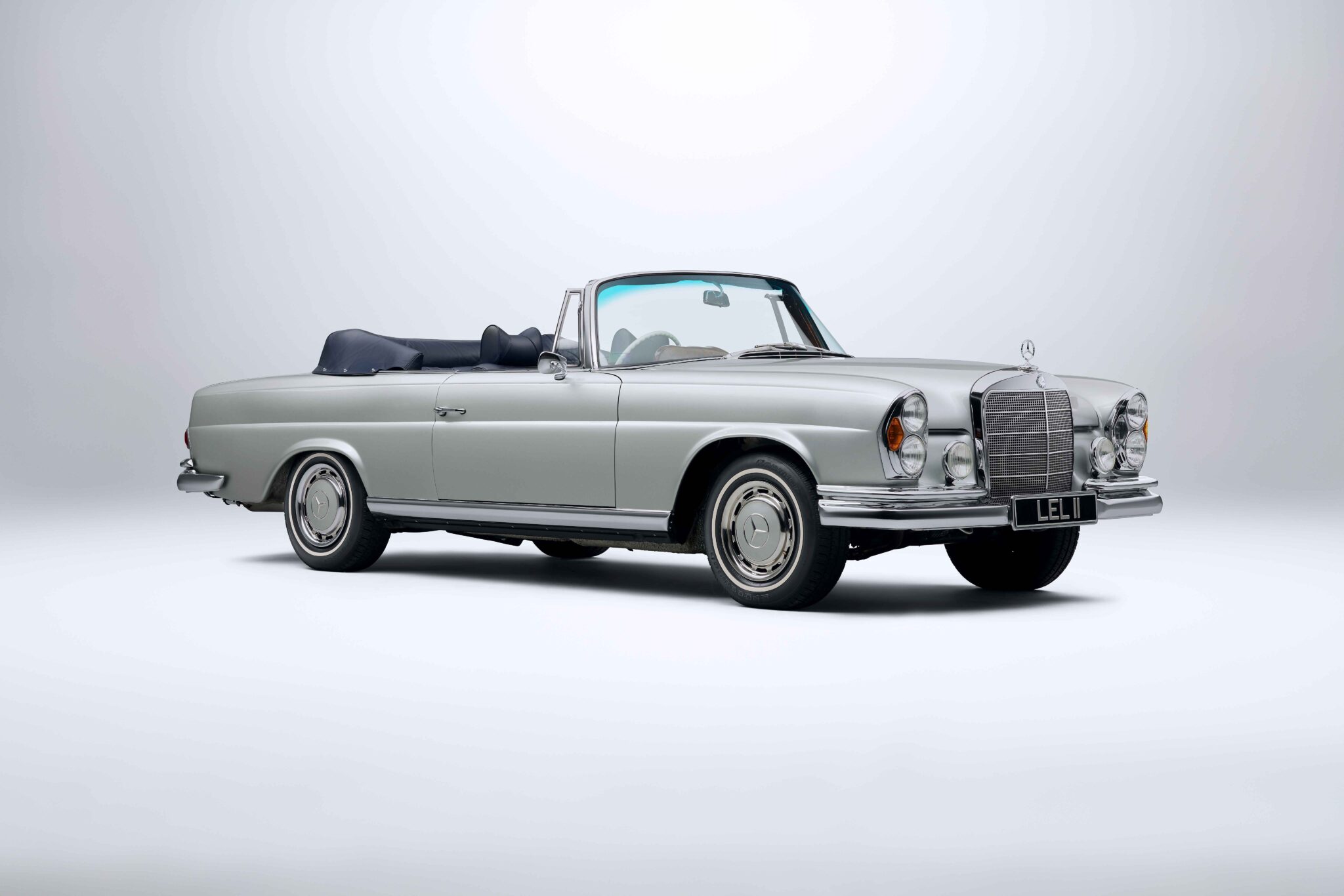1966 Mercedes-Benz W111 220SEb