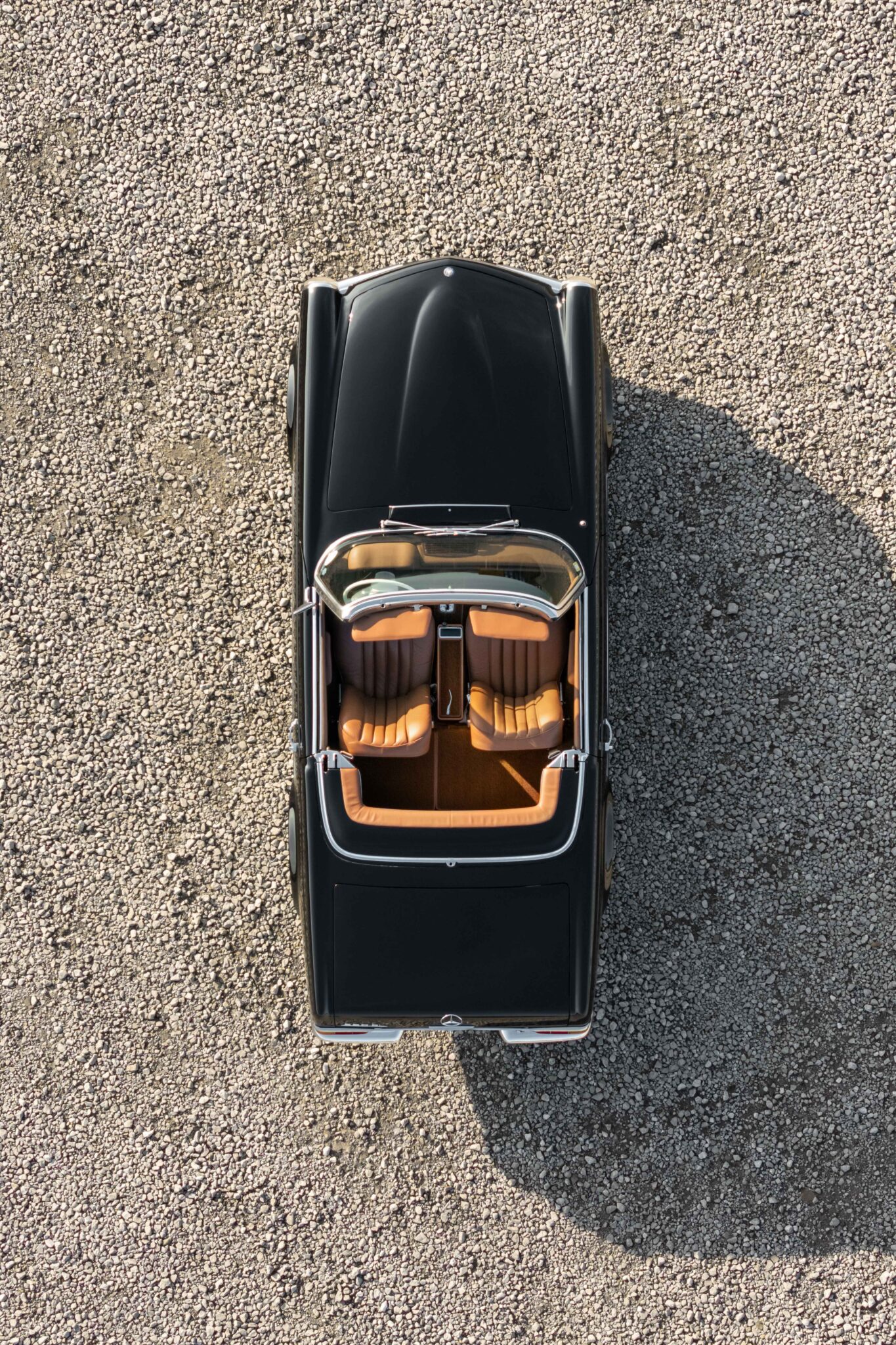 1968 Mercedes Benz W133 280SL Automatic Black (040) with Brown