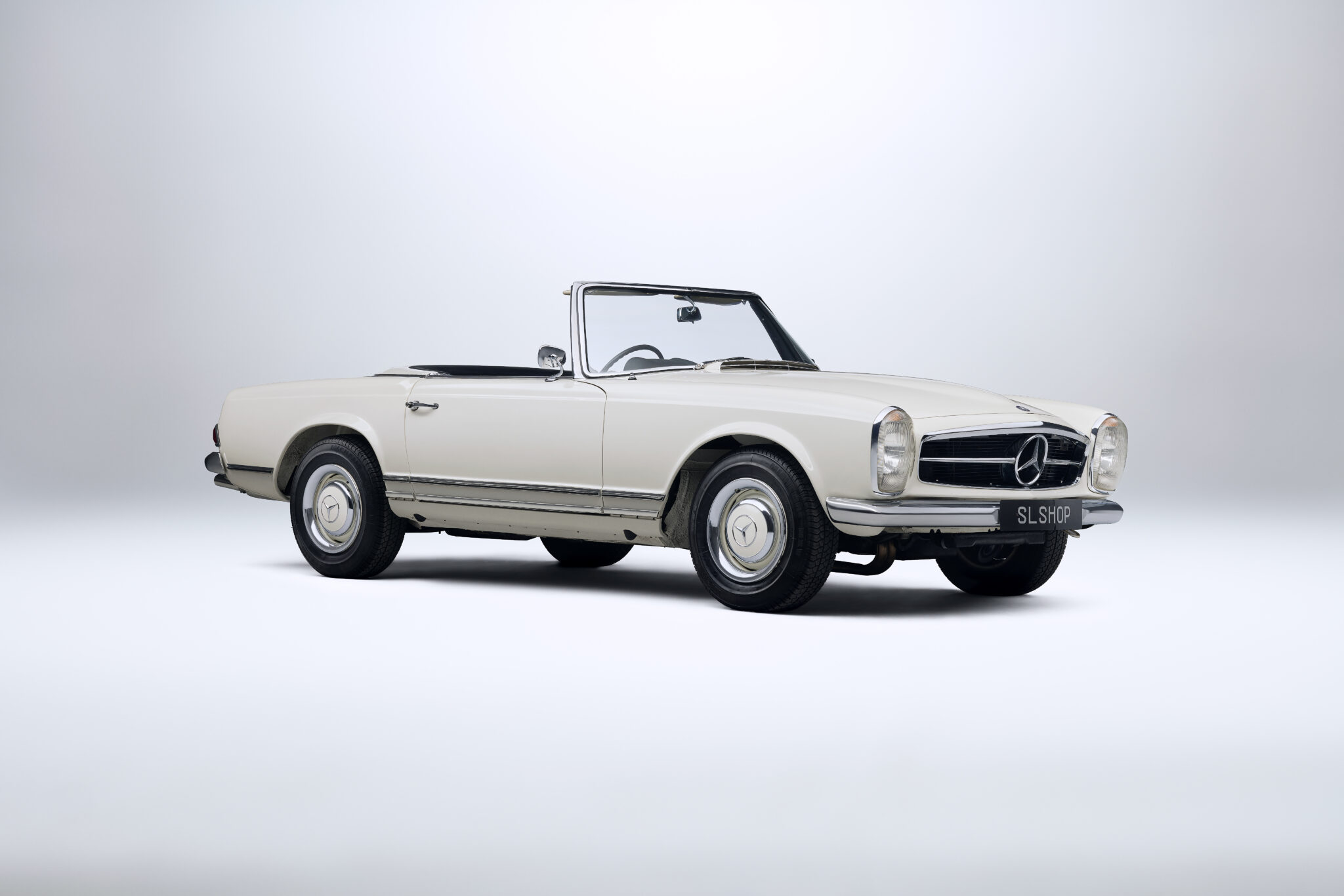 1967 Mercedes-Benz 230SL W113
